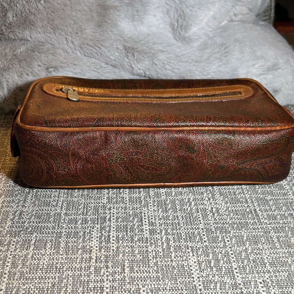 368. Vintage Etro Travel Pouch - Picture 4 of 13